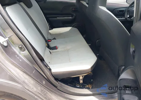 2018 Toyota Prius C из США, поврежденный, VIN JTDKDTB36J1606016